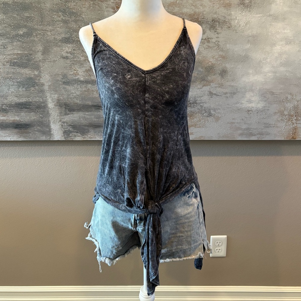 Women’s Willow & Root Tank Top